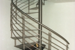 Spindeltreppe aus Edelstahl